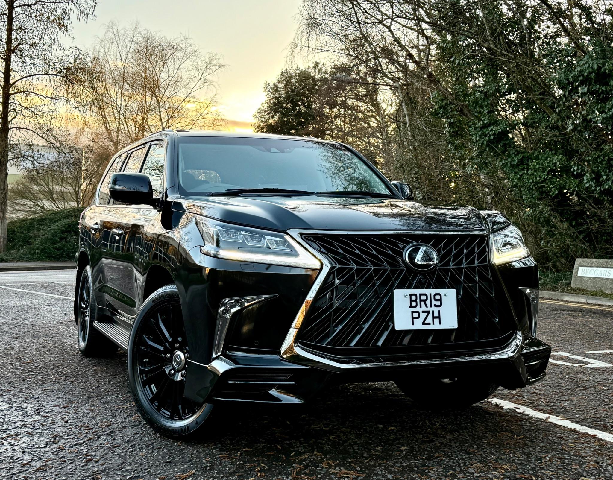 LEXUS LX570 2019