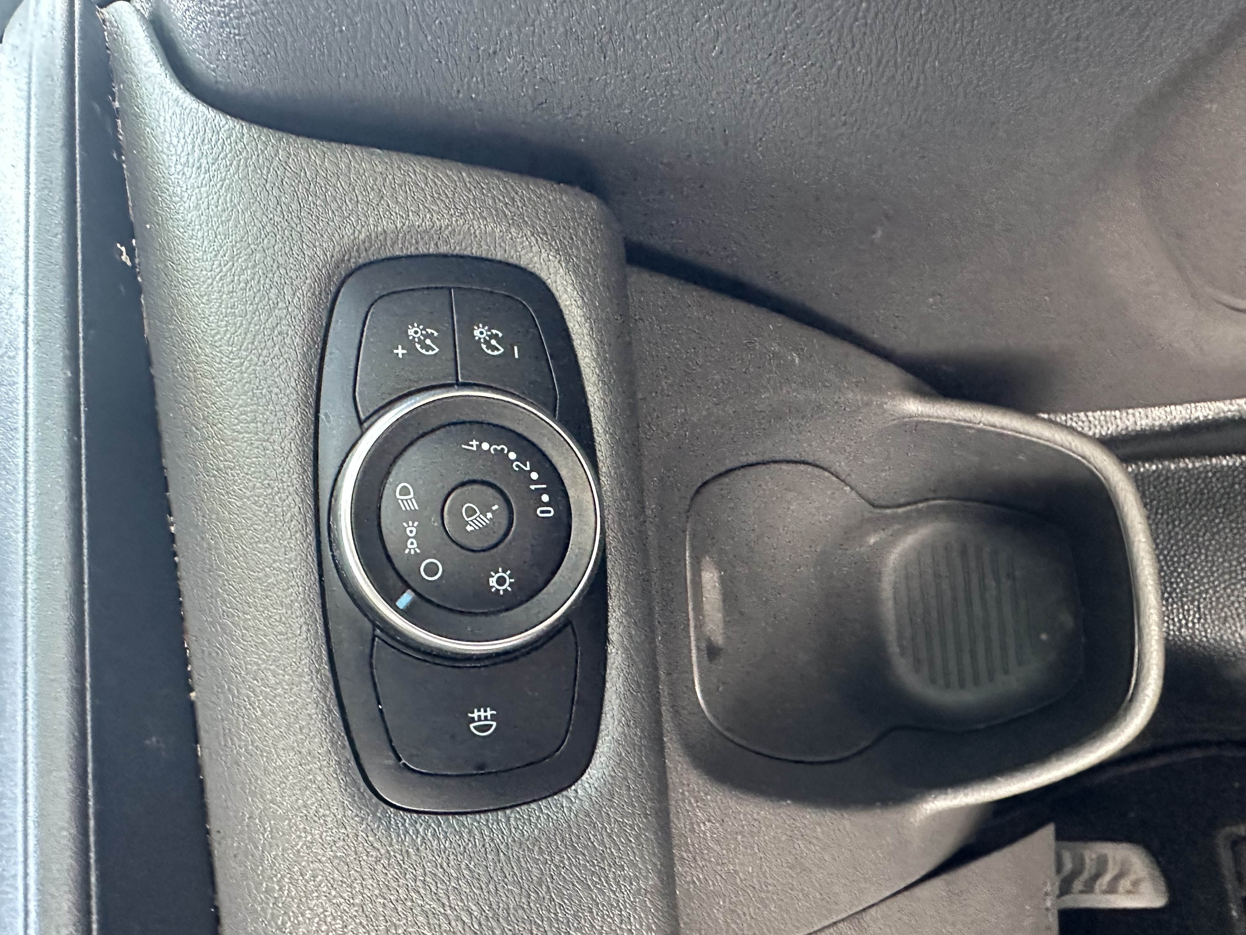 Ford Tourneo Custom 2020 — image 21