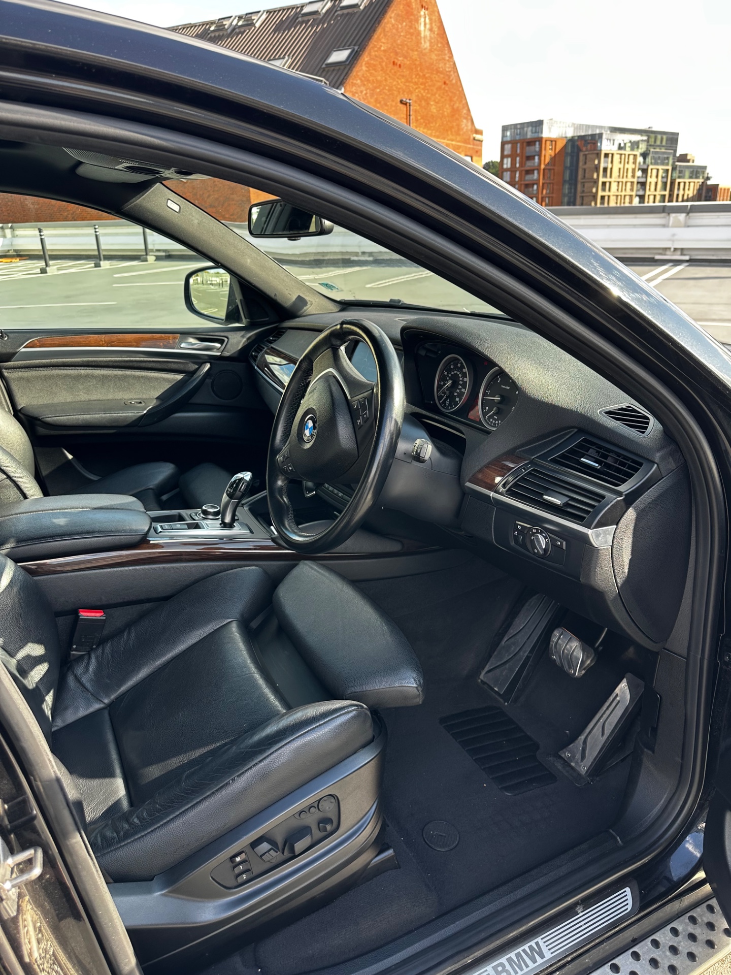BMW X6 2011 — image 8