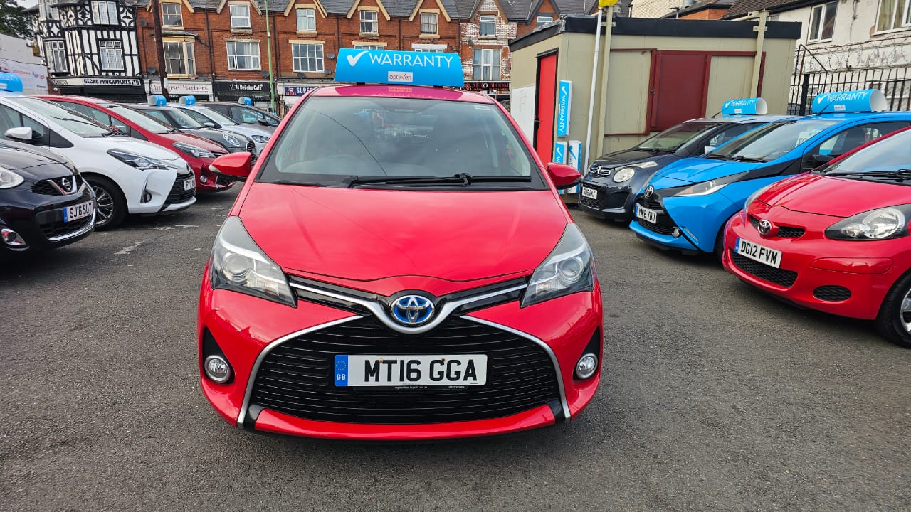 Toyota YARIS 2016