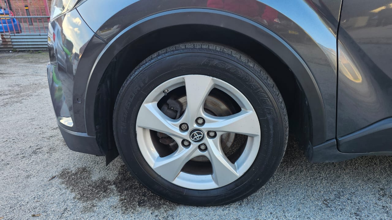 Toyota C-HR 2018 — image 12