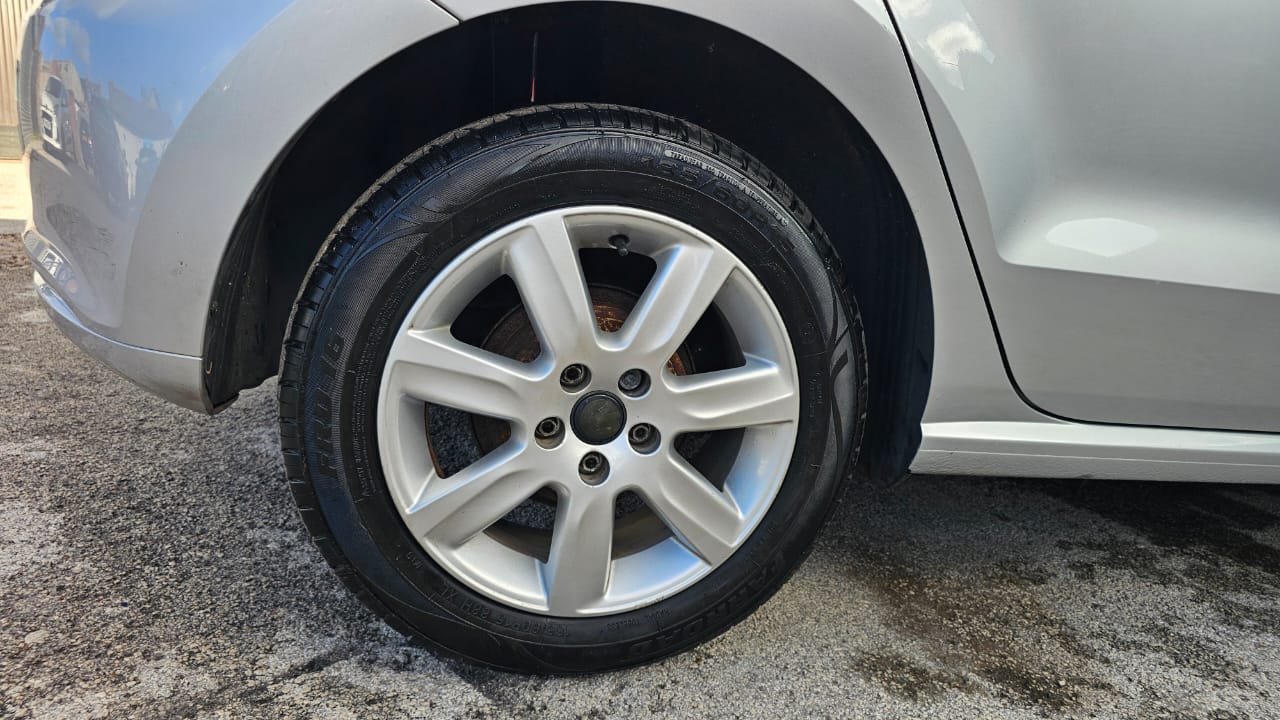 Volkswagen POLO 2012 — image 8