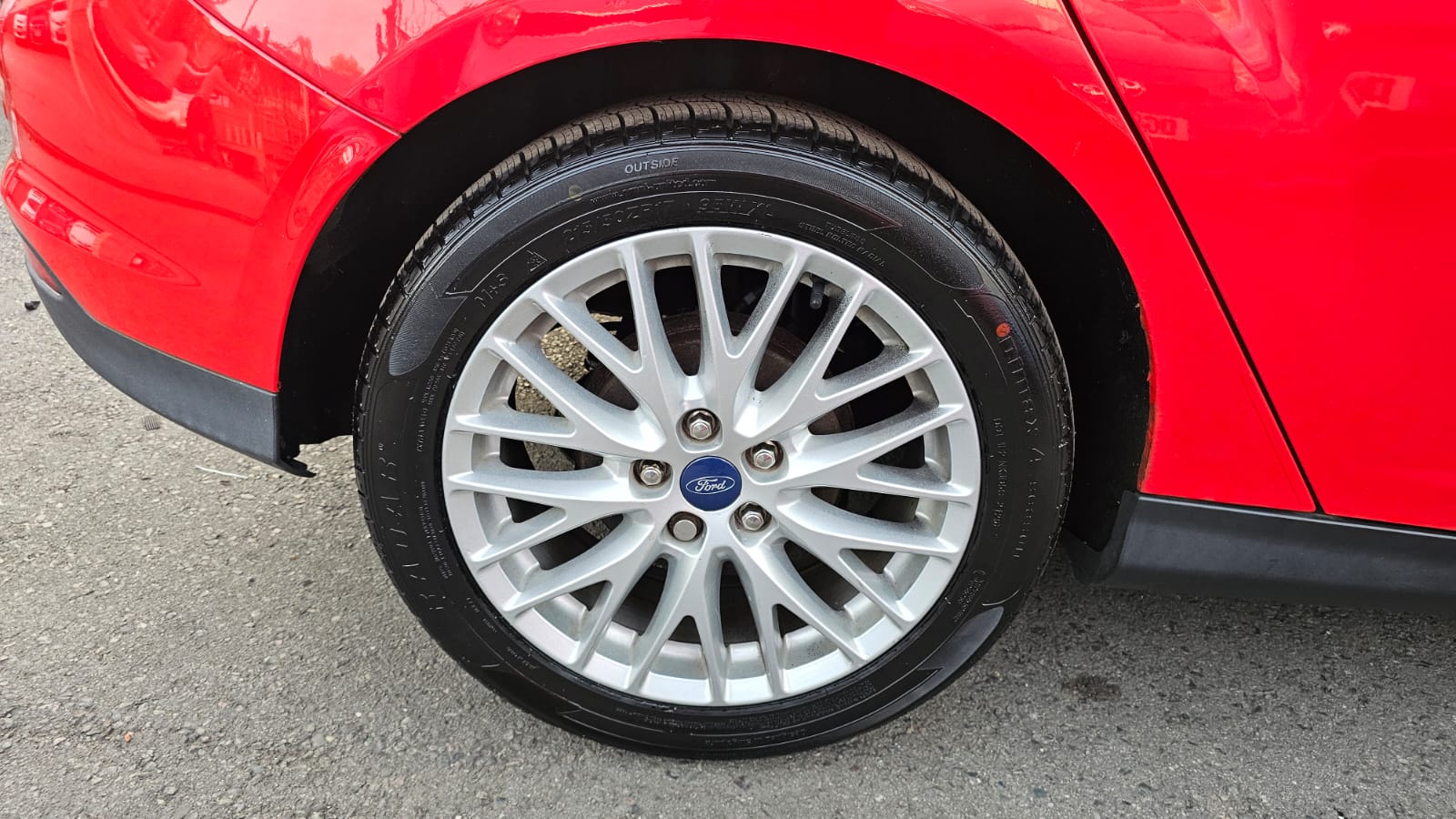 Ford FOCUS 2014 — image 8