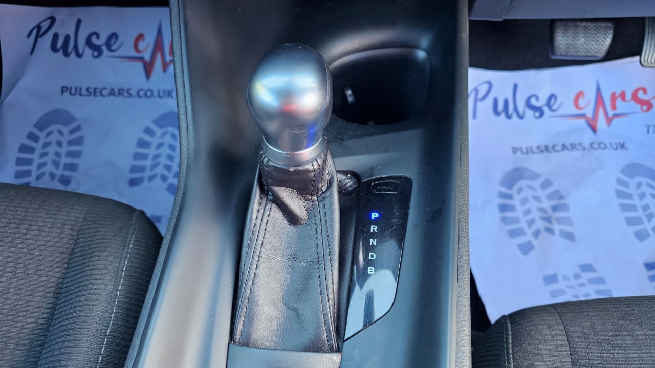 Toyota C-HR 2018 — image 16