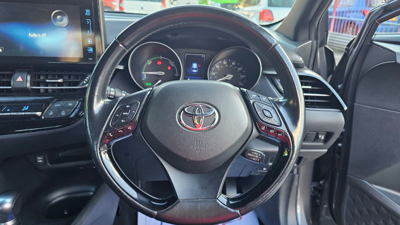Toyota C-HR 2018 — image 19