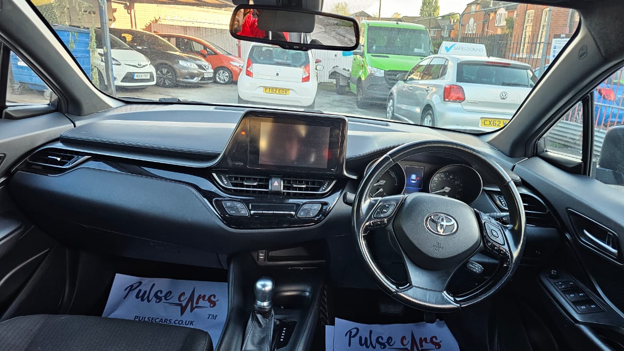 Toyota C-HR 2018 — image 20