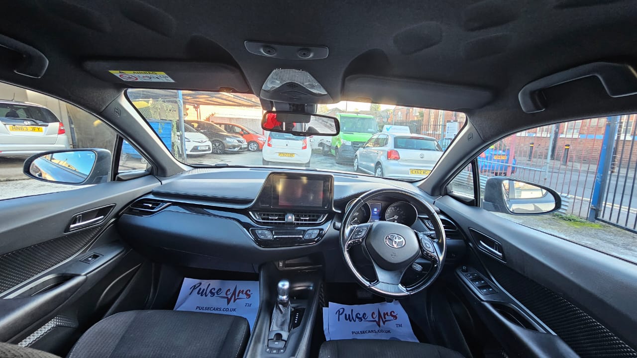 Toyota C-HR 2018 — image 21