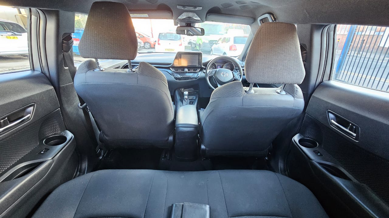 Toyota C-HR 2018 — image 22