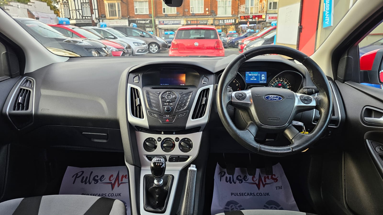 Ford FOCUS 2014 — image 14