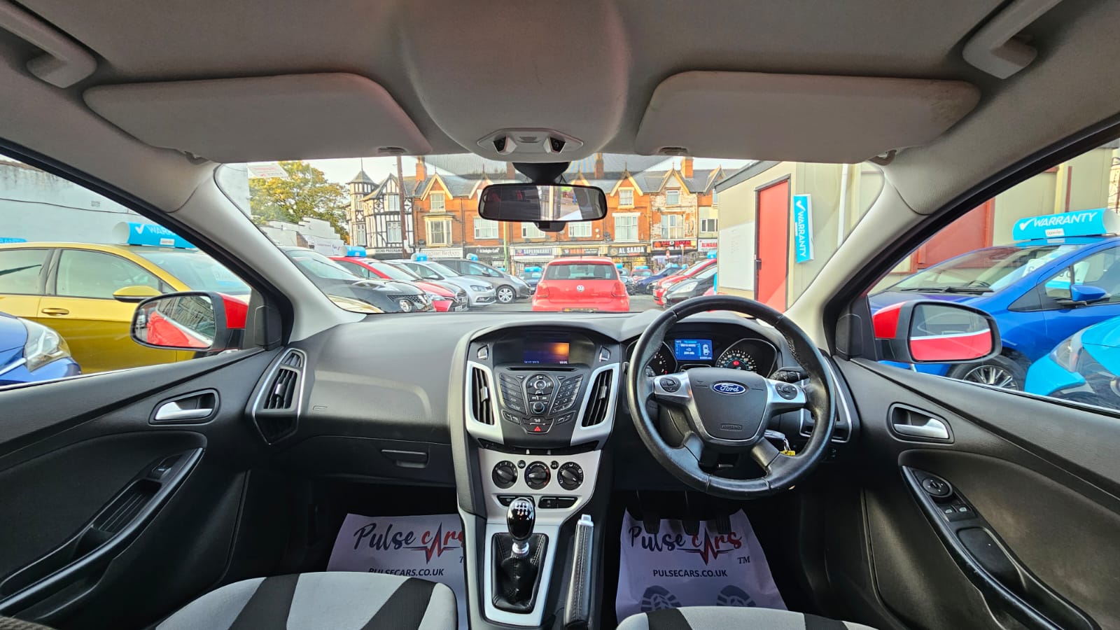 Ford FOCUS 2014 — image 15