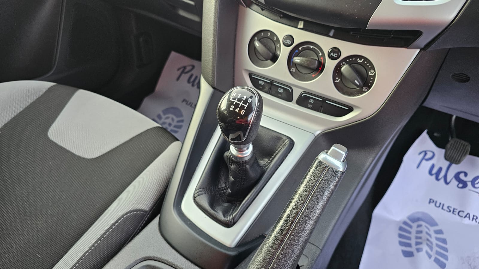 Ford FOCUS 2014 — image 19