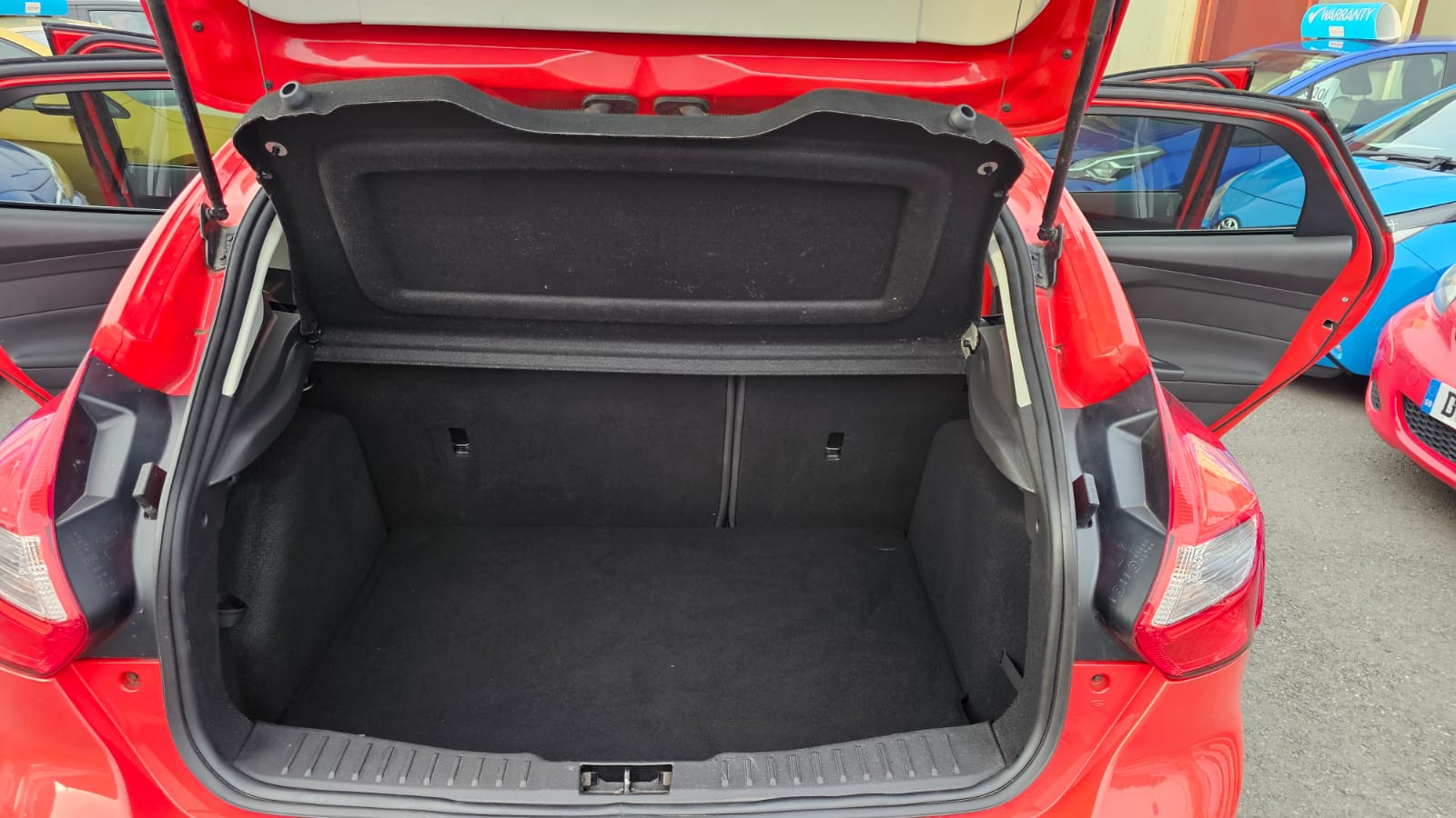 Ford FOCUS 2014 — image 28
